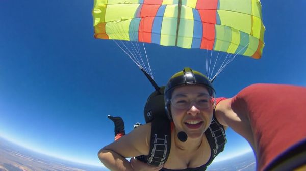 Top 10 raisons de sauter en parachute : osez le défi